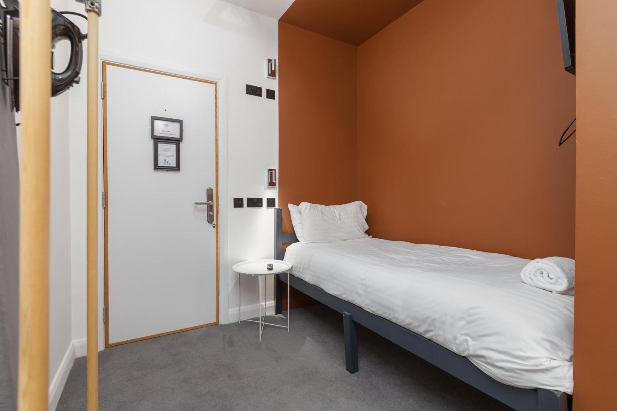 Art B&B, Blackpool